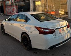 نيسان ألتيما